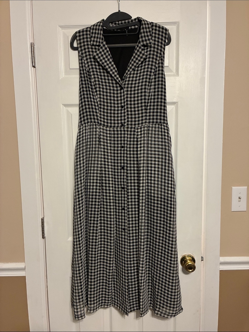 DKNY Black and White Gingham Button-Front Sleeveless Dress